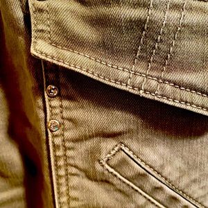 WHBM LADIES PANTS LIGHT OLIVE GREEN some crystal stud detail at pockets